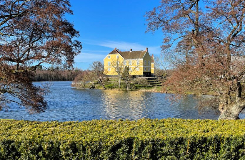 Vallens Slott, Sweden